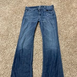 size 29 women’s 7 of all mankind bellbottom jeans